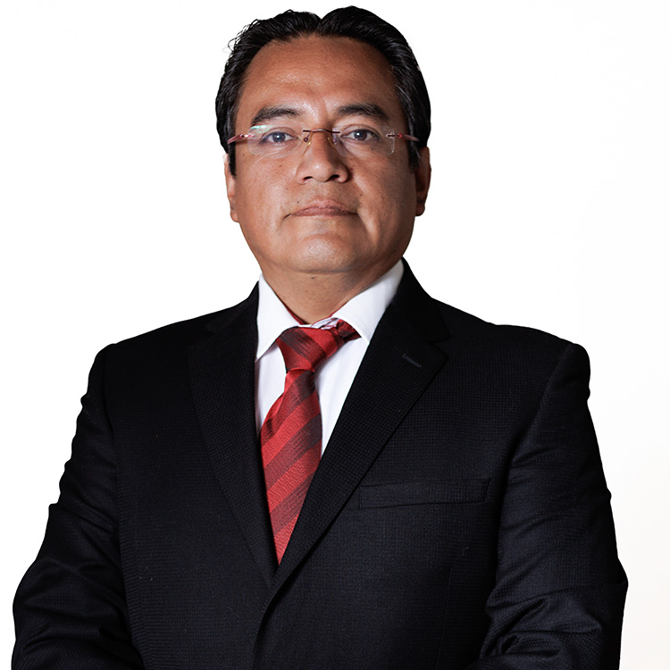 Lic.  Renan Morales Calzada